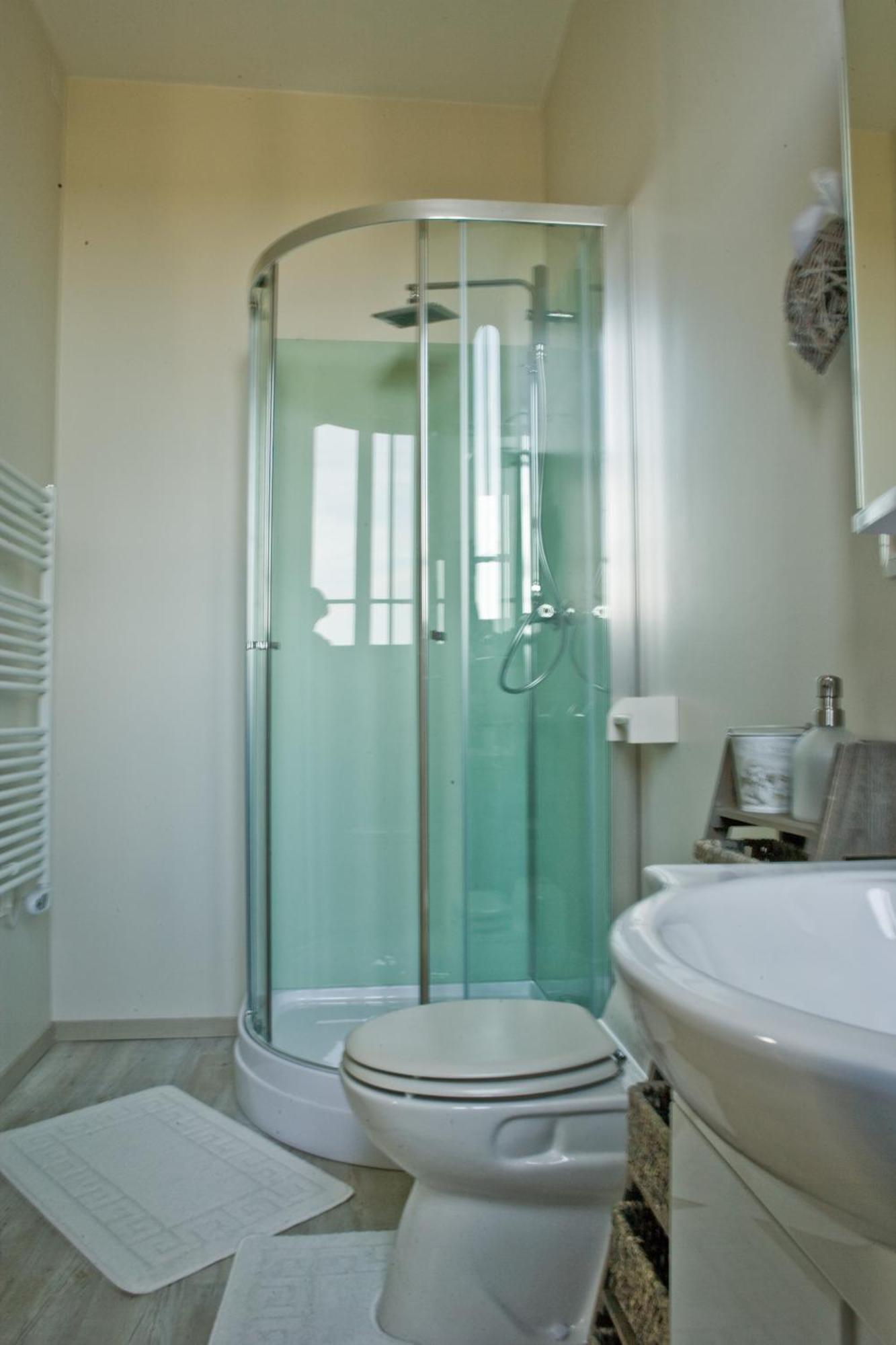 Le Manoir De Crisolles Bed & Breakfast Bagian luar foto