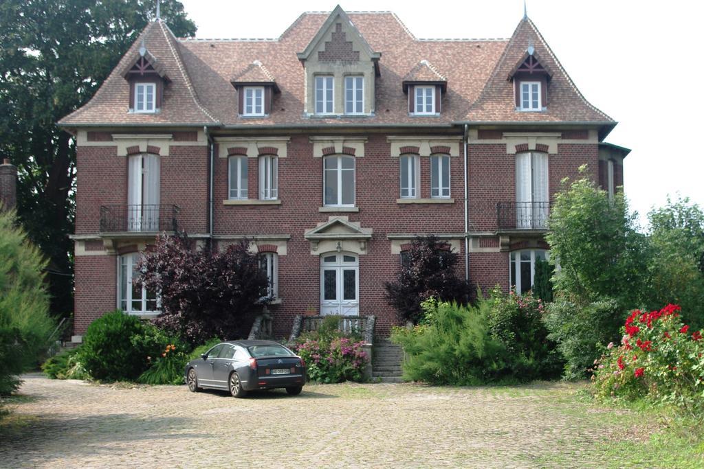 Le Manoir De Crisolles Bed & Breakfast Bagian luar foto