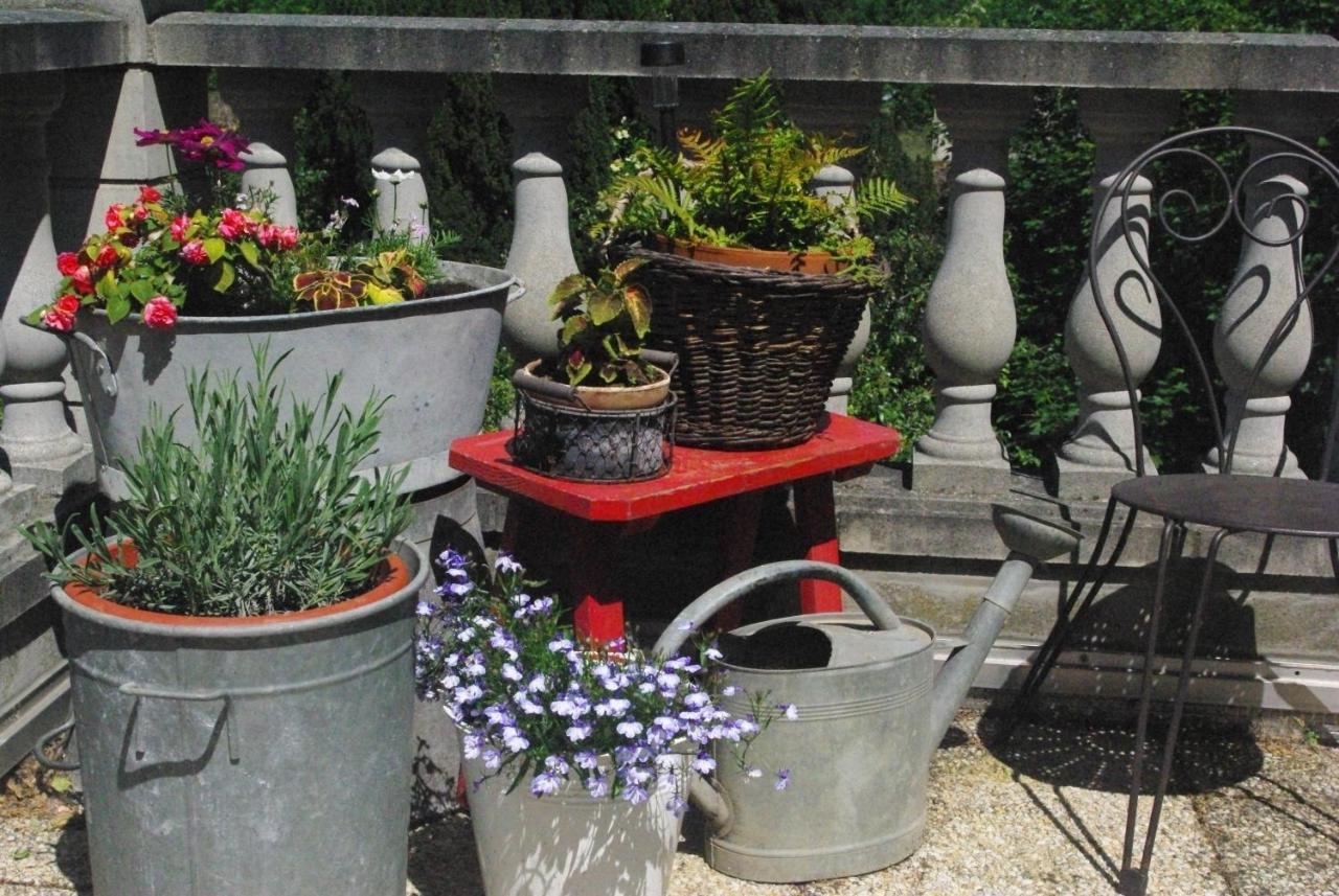 Le Manoir De Crisolles Bed & Breakfast Bagian luar foto